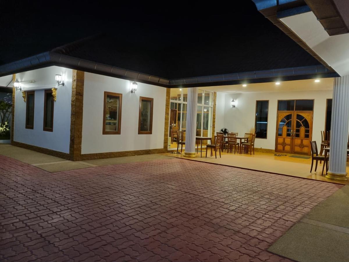 Hotel Meyers HHQ Zewnętrze zdjęcie